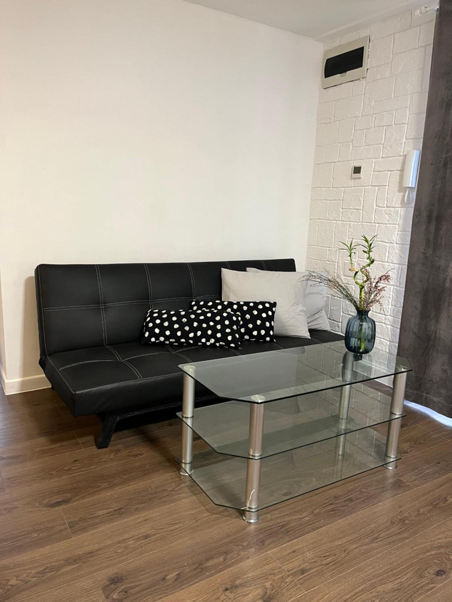 Apartment T 62 *